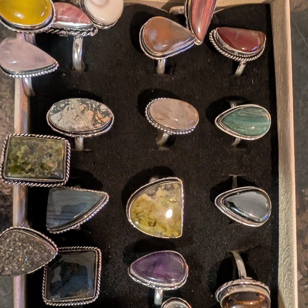 Elegant Multi-Stone Silver Rings Set - Picture 2 of 5